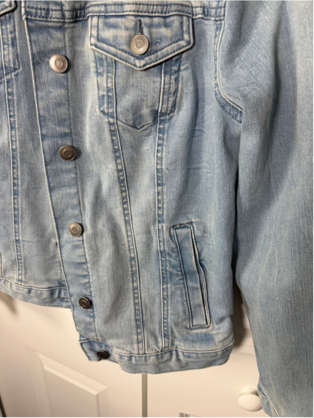 Time and Tru Jean Jacket Size S Blue EUC - Picture 9 of 10
